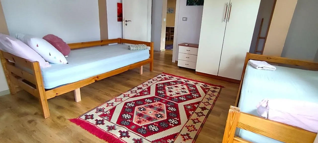 All Seasons Villa 3 غوليم